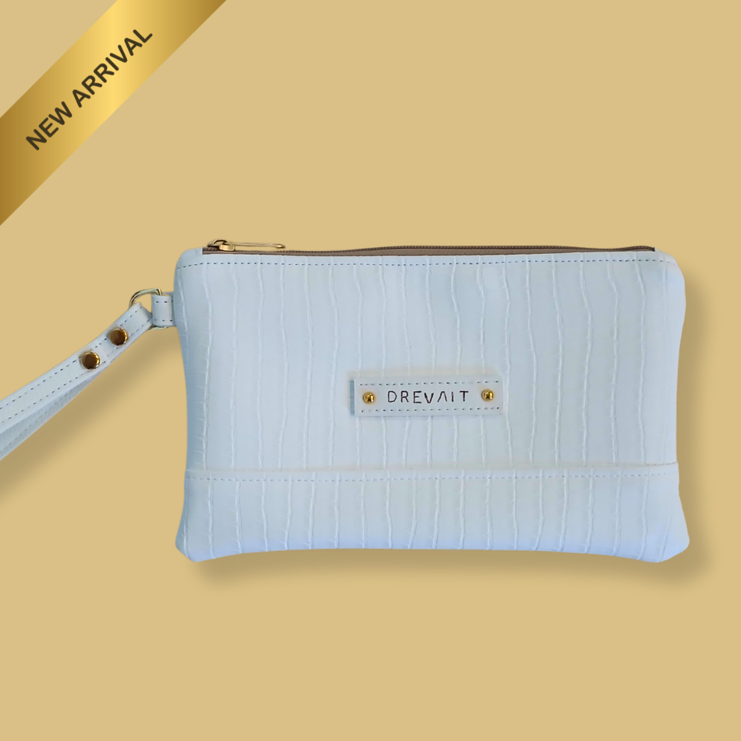 Classic Wristlet - White Sand Ripple