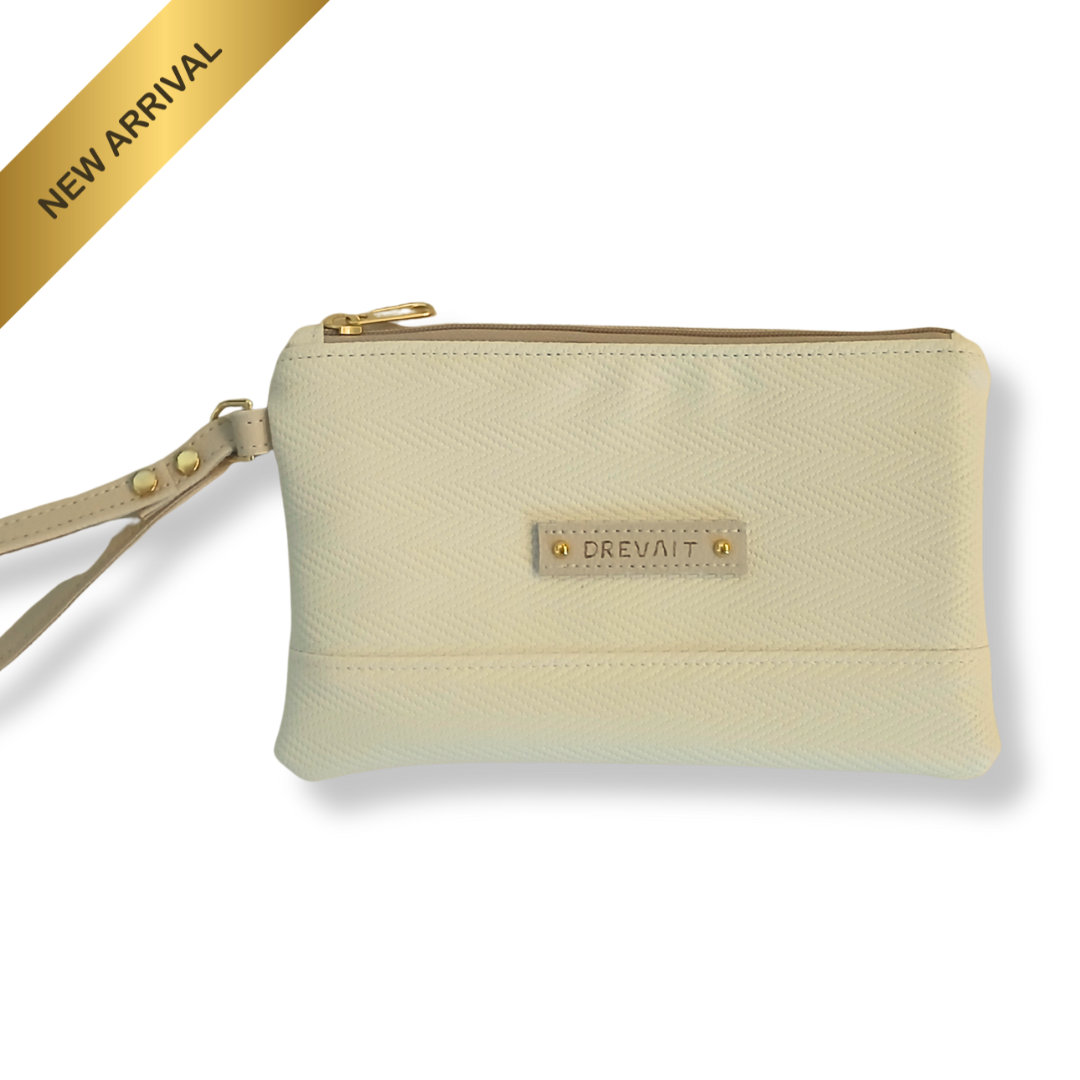 Classic Wristlet - Sandstone