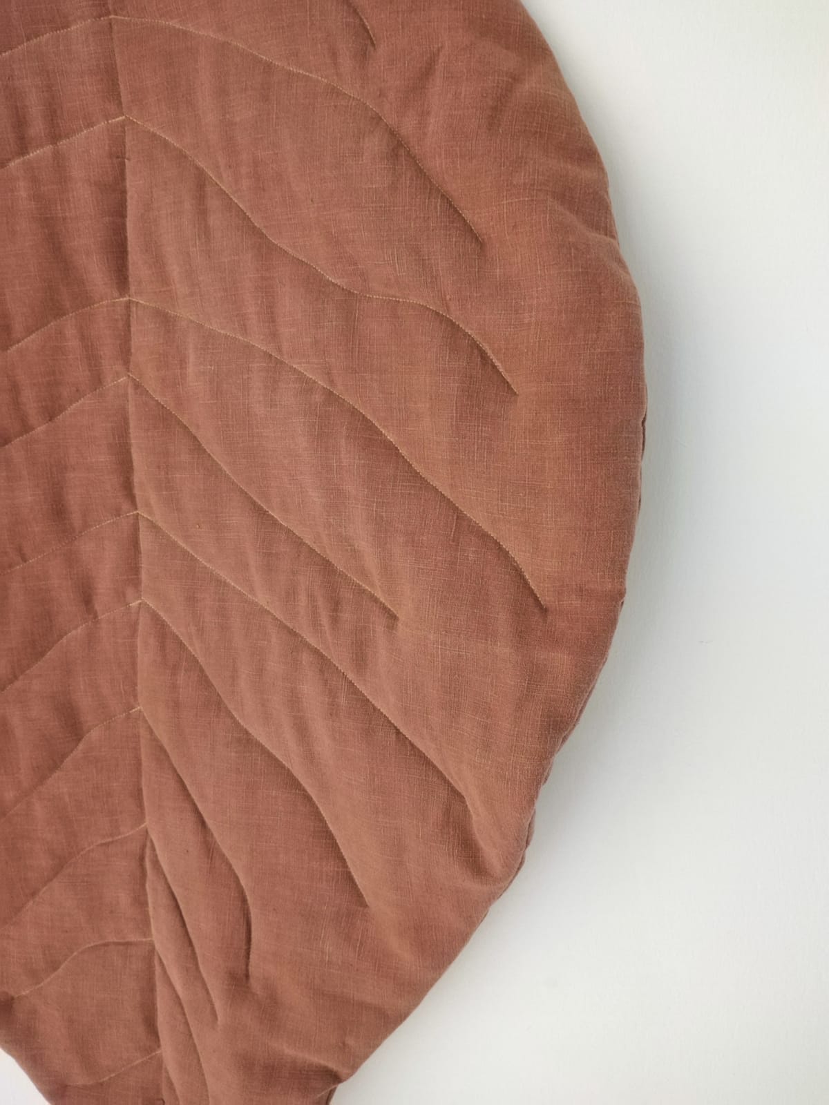 Home Decor Linen Leaf Mat - Brown