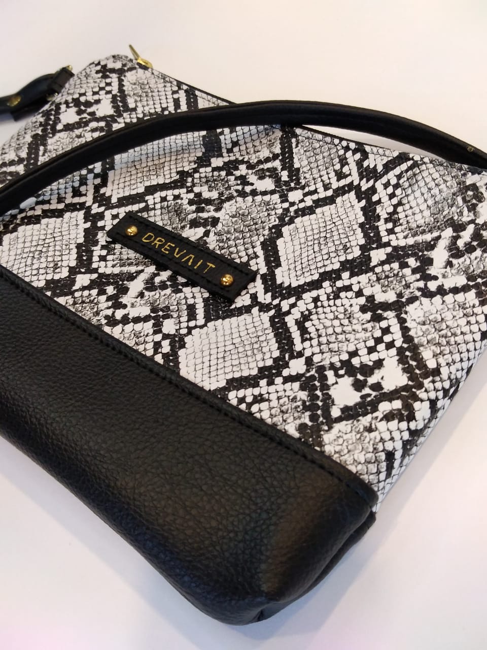 Krossie Handbag - Black Snakeskin